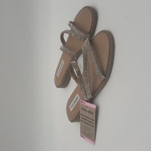 979- Steve Madden Slip-On 3 Band Women's Sandals Size 6 Made In Brazil NWT